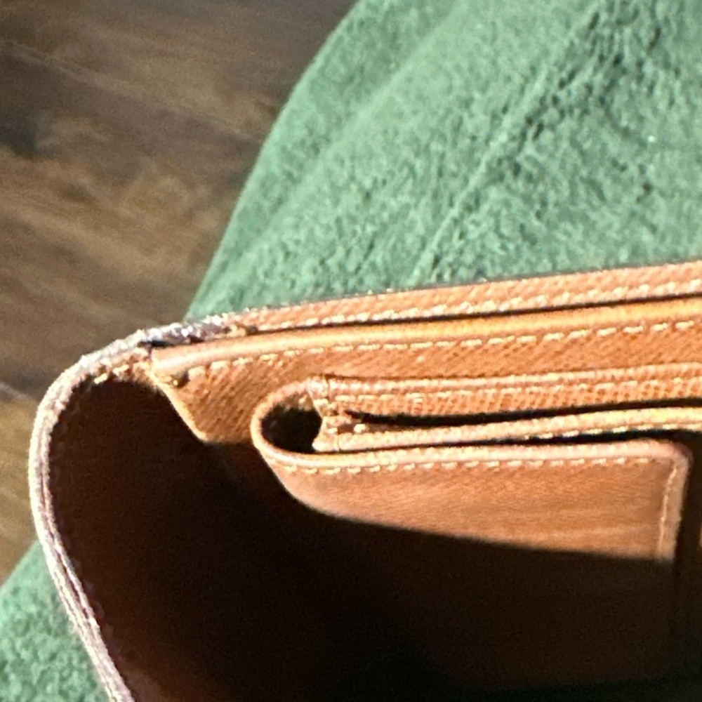 Louis Vuitton Monogram Wallet With Temporary  Crossbody & Phone Holder Kit - Picture 12 of 14